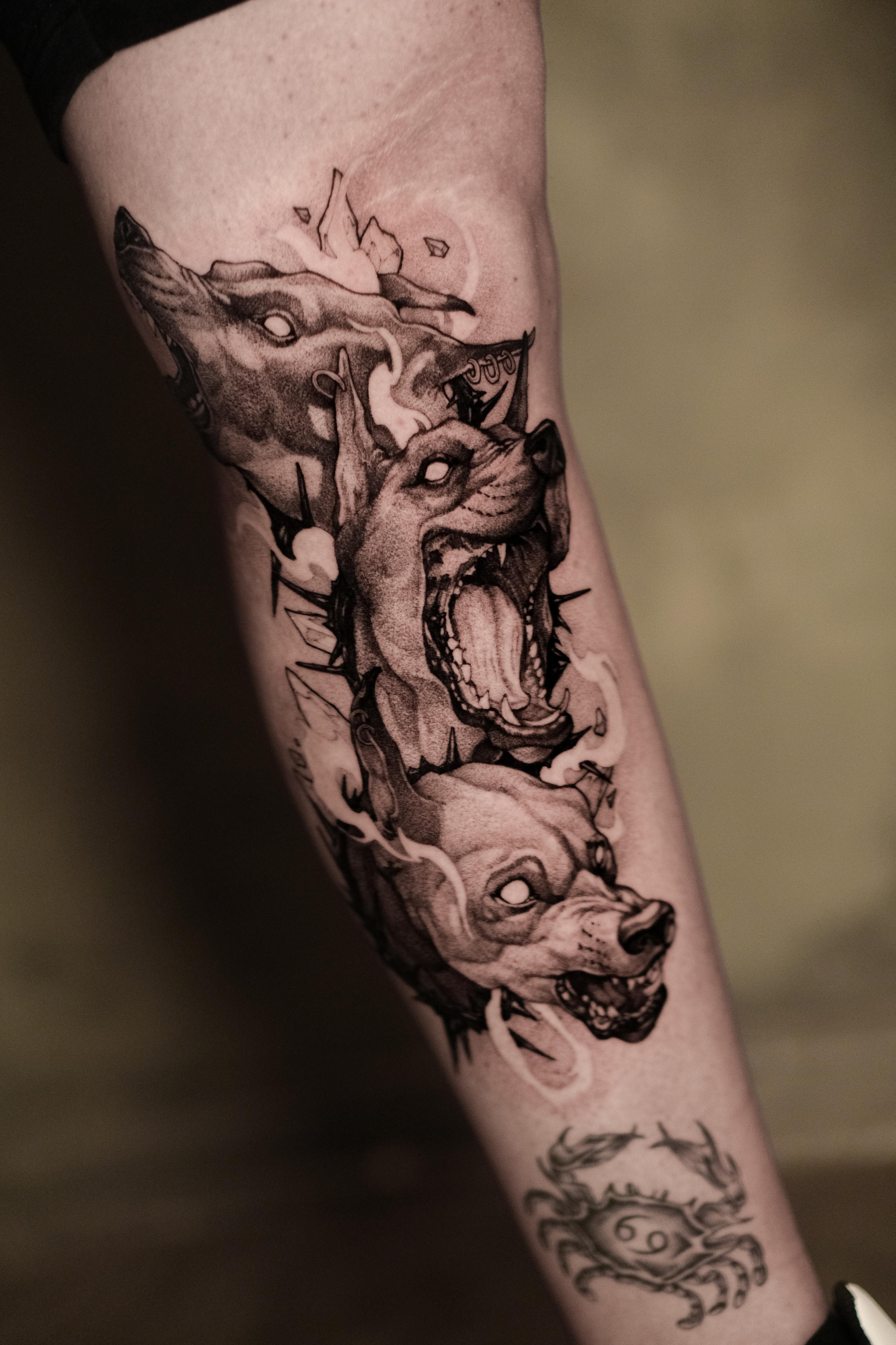 Tatuaje blackwork — pieza 8